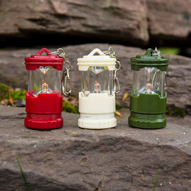 Kikkerland Mini Lantern Schlüsselanhänger Laterne LED