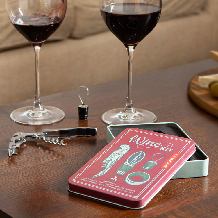 Kikkerland Kitchen Wine Kit Wein Set 4-teilig Dose