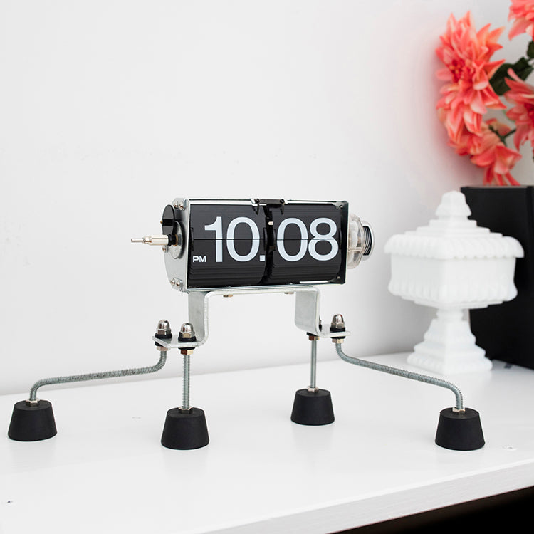 Kikkerland Home Flip Clock Fallblattuhr Stahl