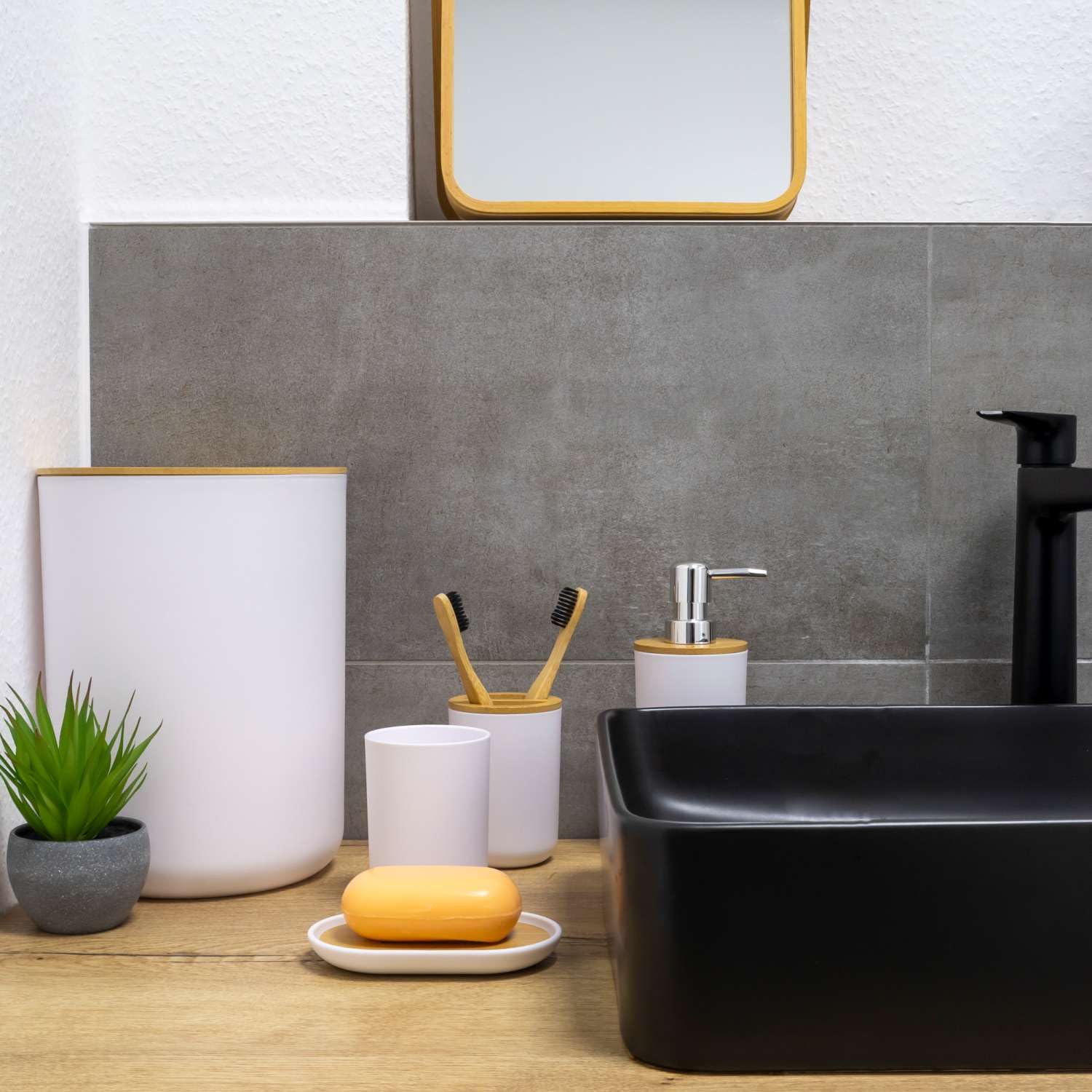 Intirilife Badezimmer Set 6-teilig Weiß Bambus Badaccessoires