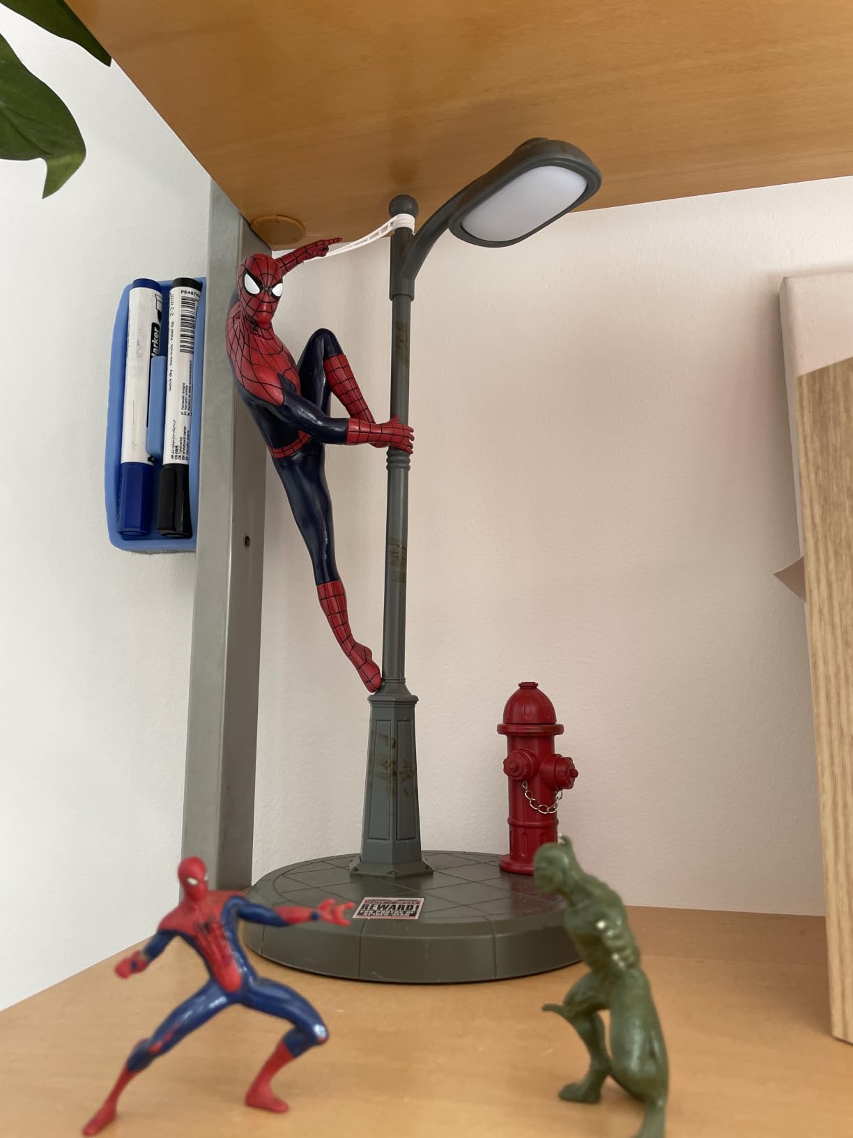 Paladone Spider-Man Tischlampe Strassenlaterne Marvel USB
