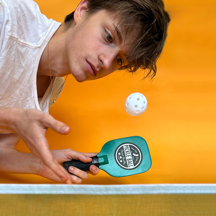 Kikkerland Desktop Pickleball Schreibtischspiel mit Netz