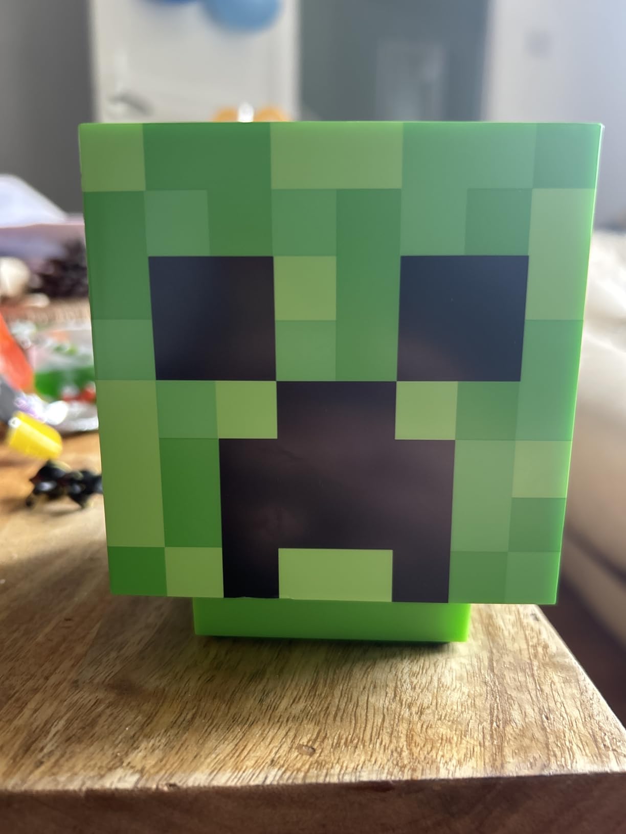 Paladone Minecraft Creeper Tischlampe Grün mit Sound