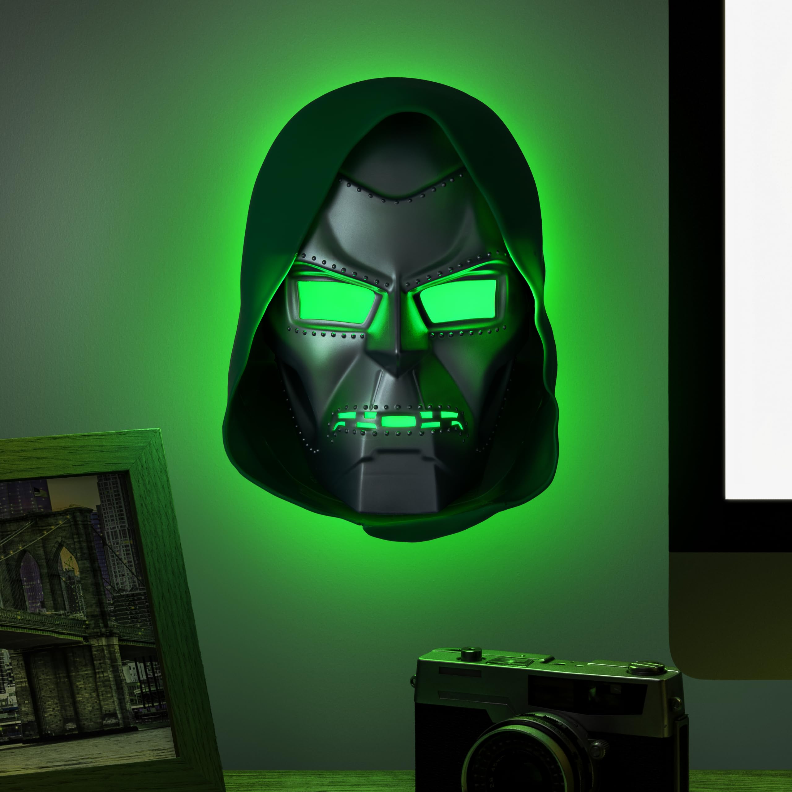Paladone Marvel Dr Doom Masken-Licht 23 cm USB
