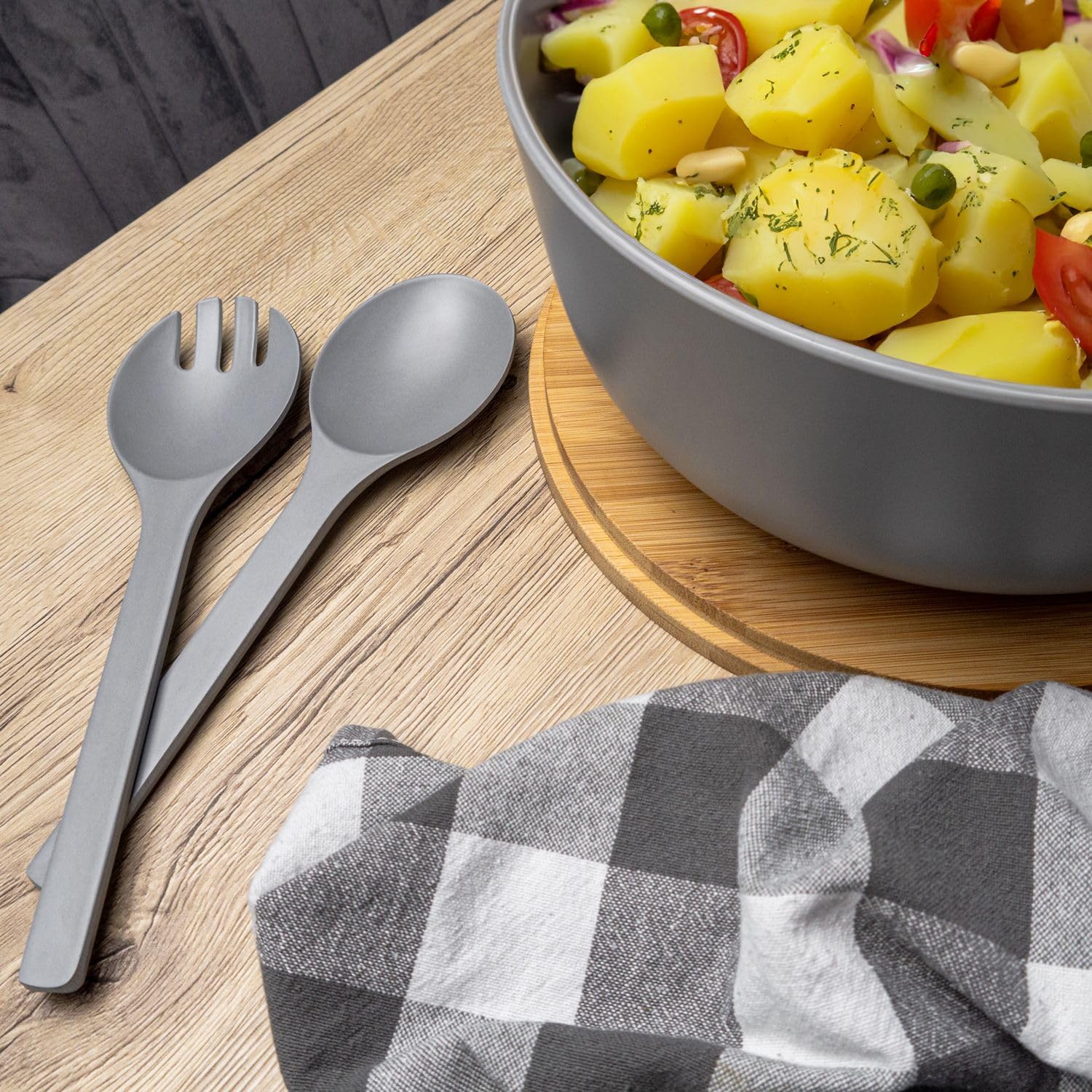 Intirilife Salatschüssel Grau 3,5 L mit Bambusdeckel