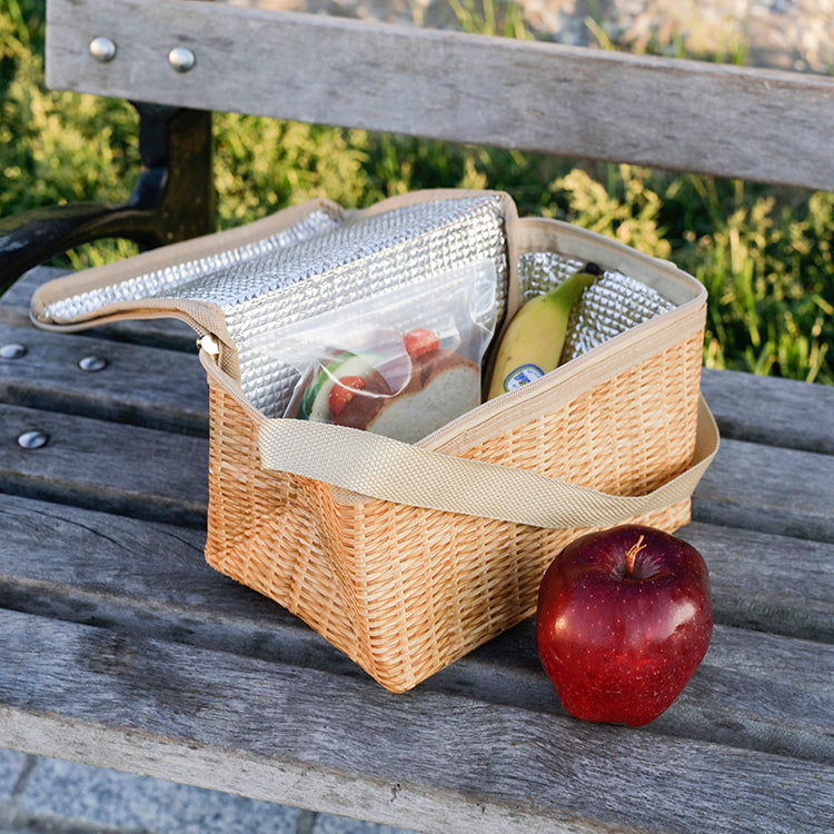 Kikkerland Kitchen Lunchbox Rattan-Optik mit Reißverschluss