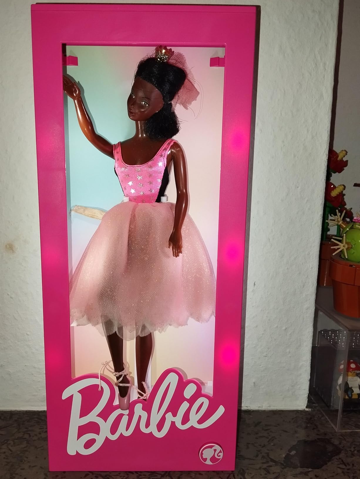 Paladone Barbie Puppen Ausstellungsbox Licht 34cm USB