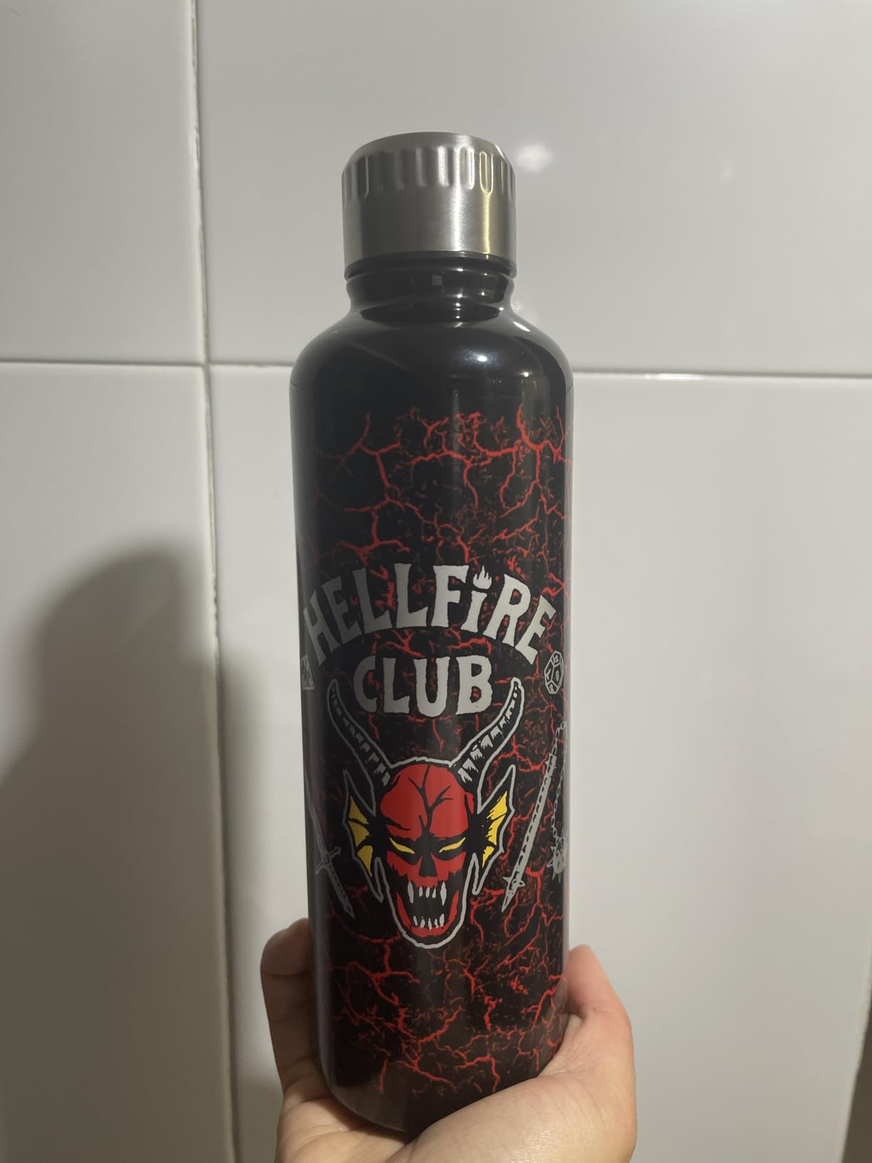 Paladone Stranger Things Hellfire Club Wasserflasche 500 ml Edelstahl