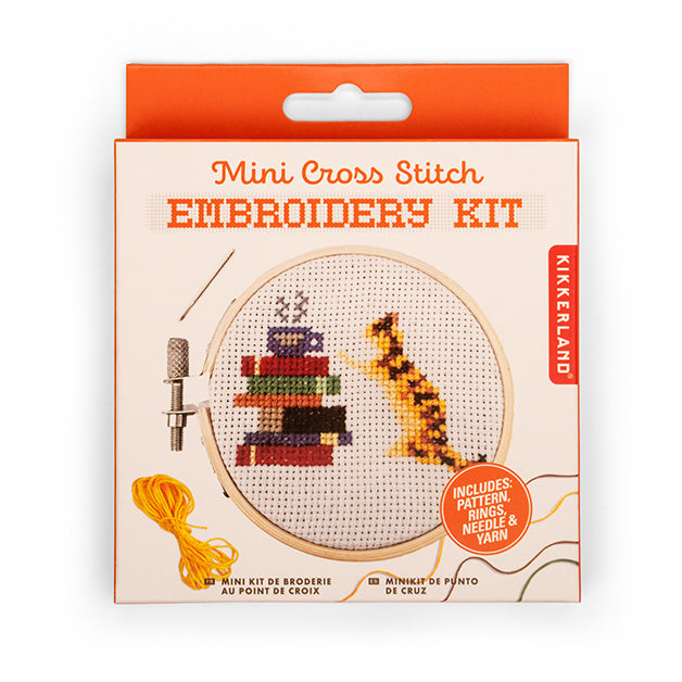 Kikkerland Crafters Cat and Books Mini Stickset Kreuzstich