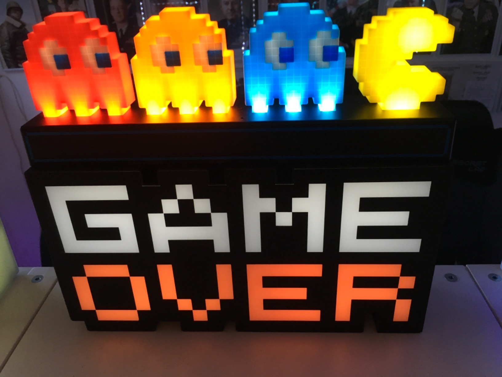 Paladone Pac Man Geister Schreibtischlicht LED 30 cm 3 Modi