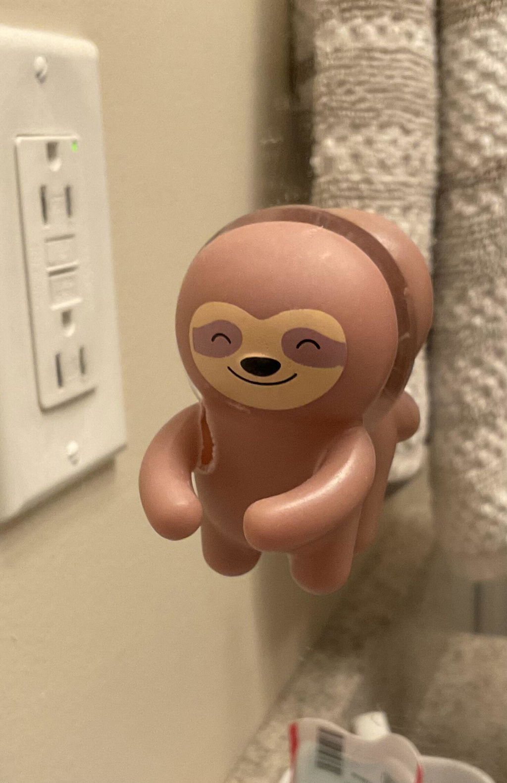 Kikkerland Sloth Zahnbürstenhalter Faultier Saugnapf Bad