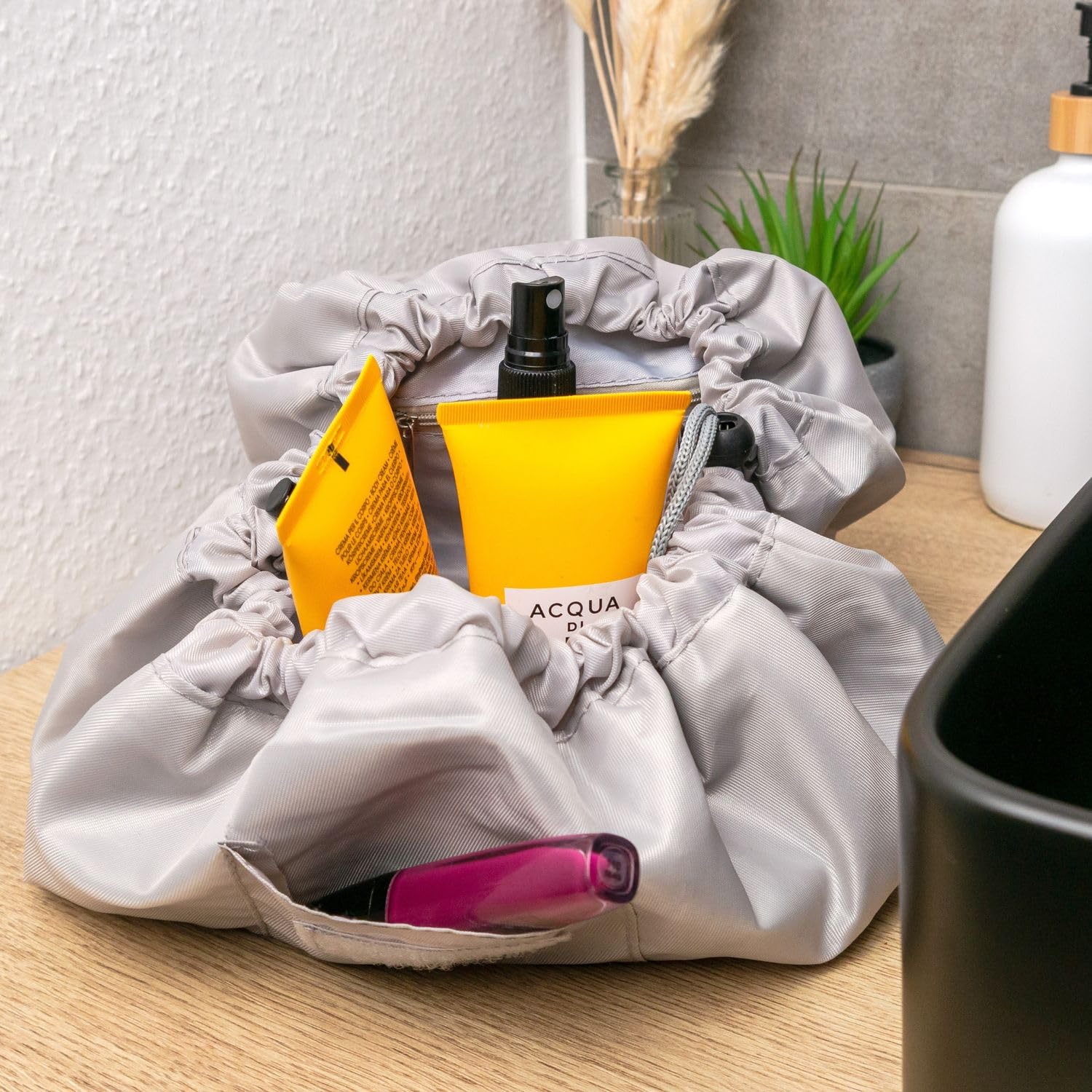 Intirilife Kosmetiktasche Hellgrau 62x54cm Kordelzug