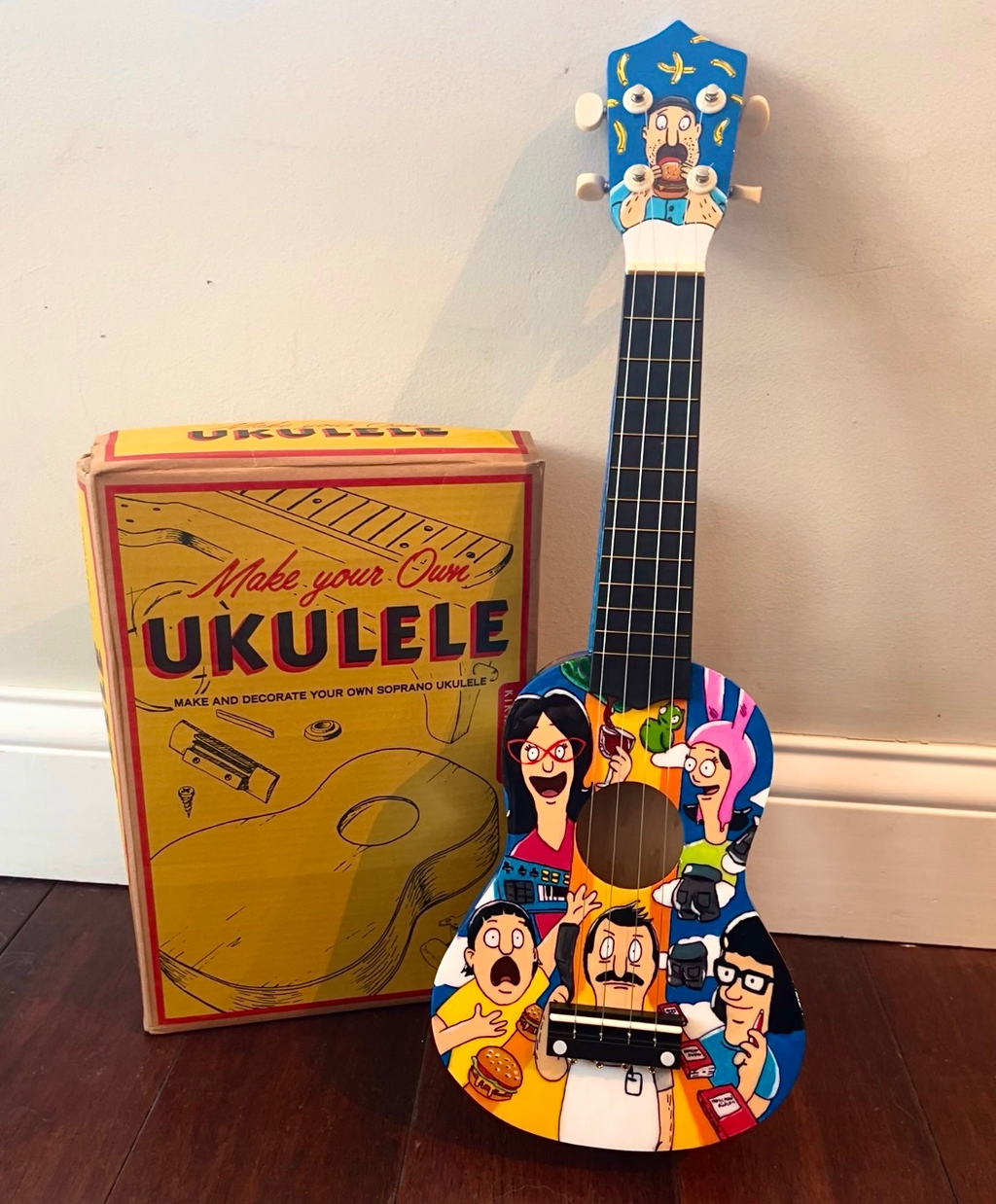 Kikkerland Crafters Ukulele Bastelset Holz zum Selberbauen DIY