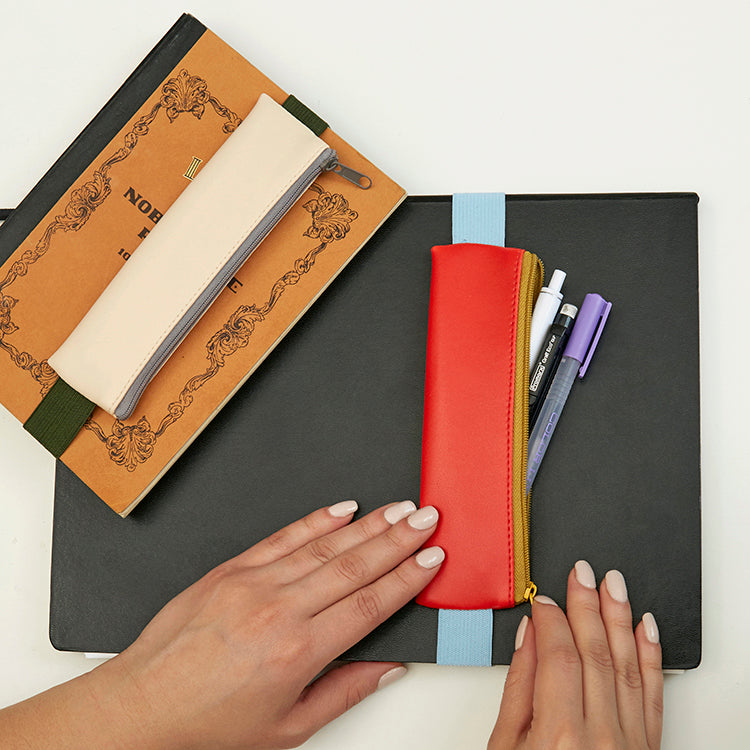 Kikkerland Pencil Pouch Federmäppchen Gummiband Reißverschluss