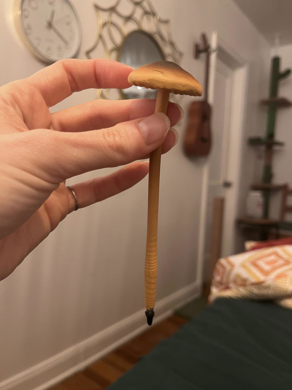 Kikkerland Mushroom Kugelschreiber Pilz schwarze Tinte