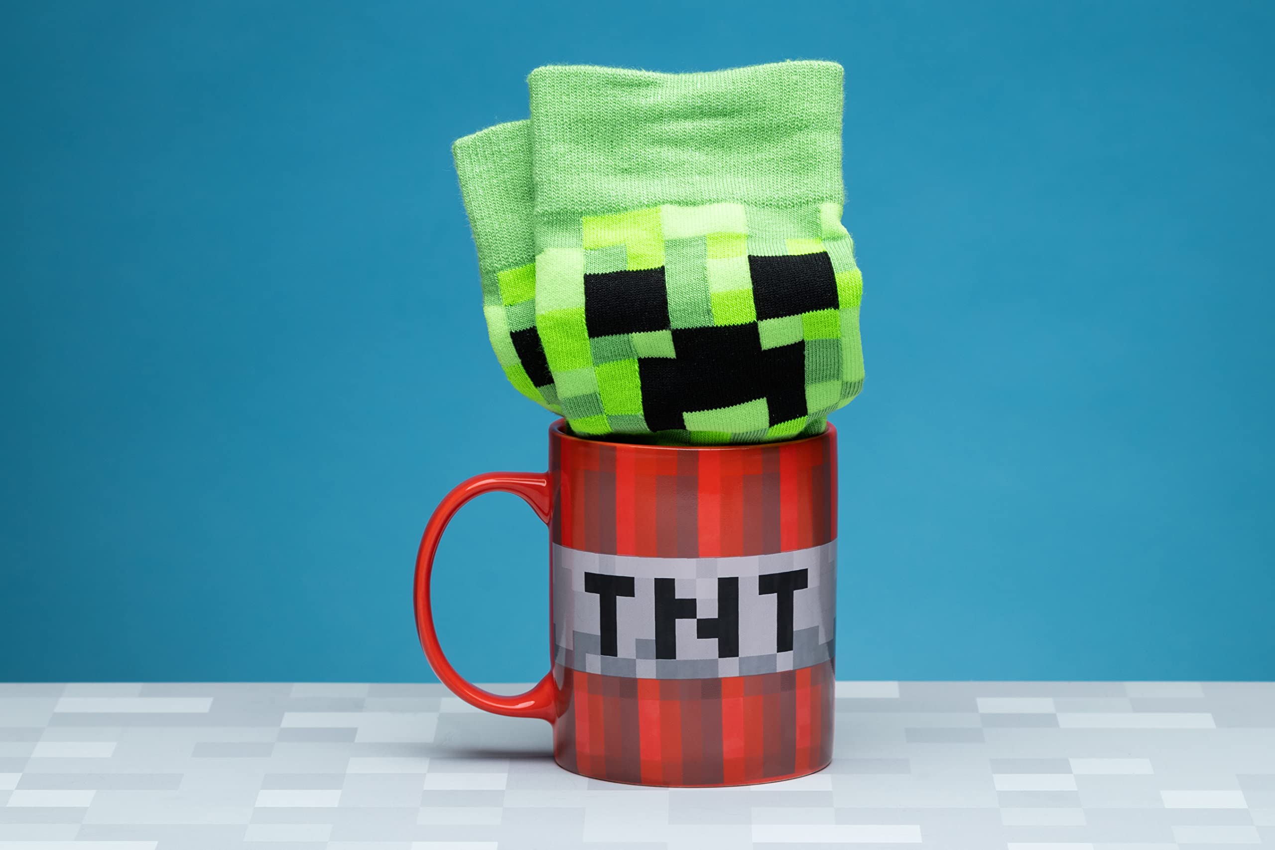 Paladone Minecraft Tasse & Socken Geschenkset TNT Creeper
