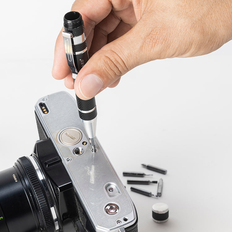 Kikkerland Precision 8-in-1 Schraubendreher mit Bits