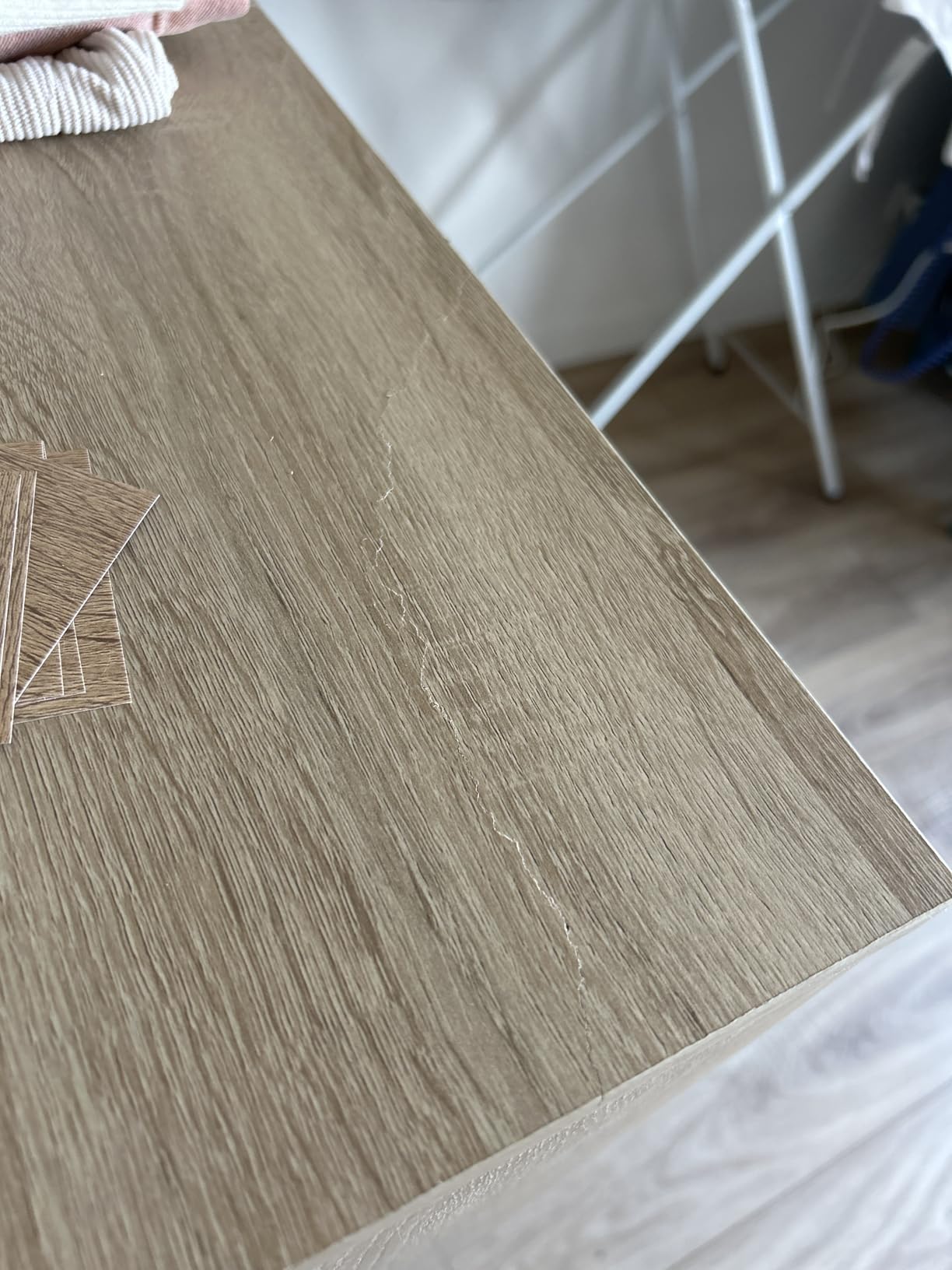 vidaXL Bartisch mit Regal Weiß 124x46x103,5 cm Holzwerkstoff