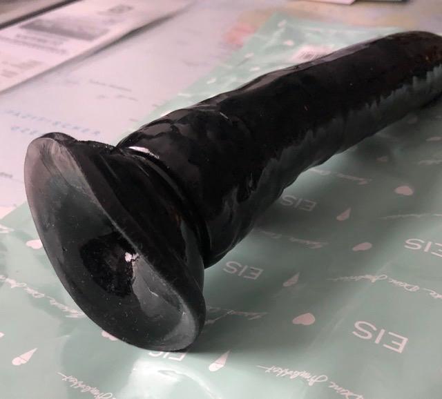 EIS Dildos Klare Sache Dildo 19 cm schwarz Saugnapf