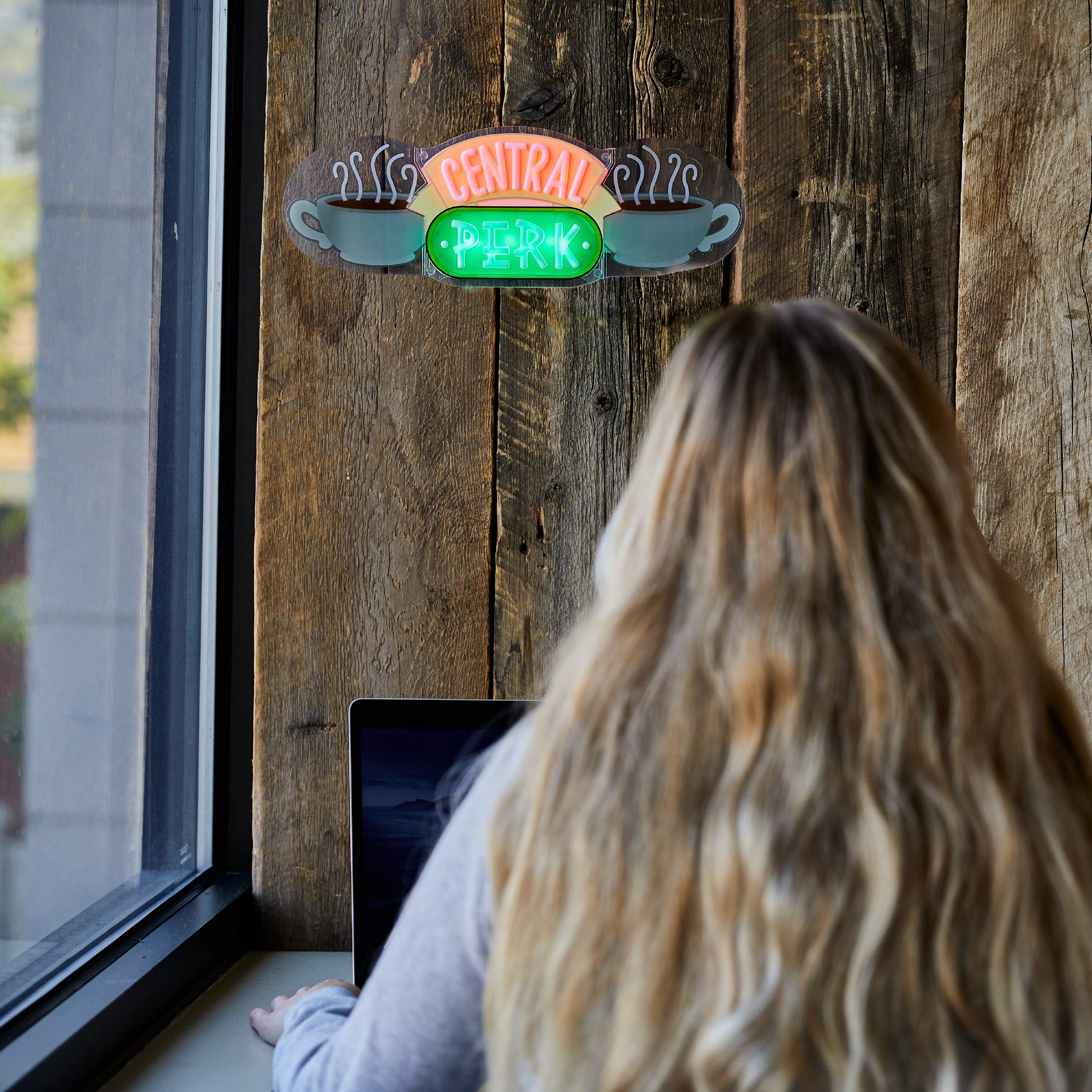 Paladone Central Perk Friends Neonlicht Wand 38x13 cm USB