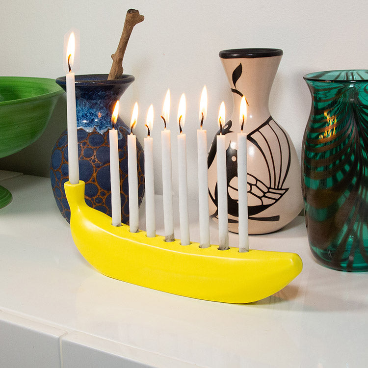 Kikkerland Banorah Menorah Keramik Bananenform