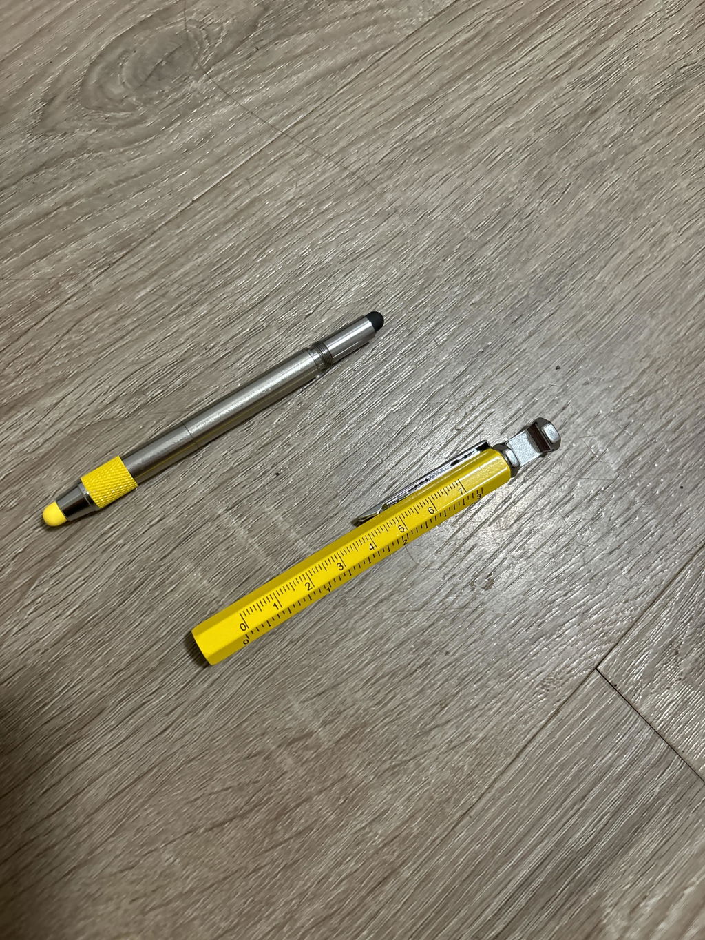 KIKKERLAND Gadget Pen 7-in-1 Kugelschreiber Multitool