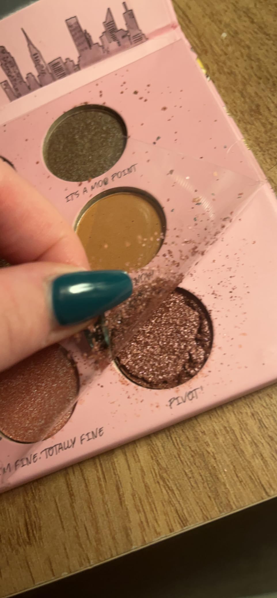 Paladone Friends Lidschatten-Palette 12 Farben rosa