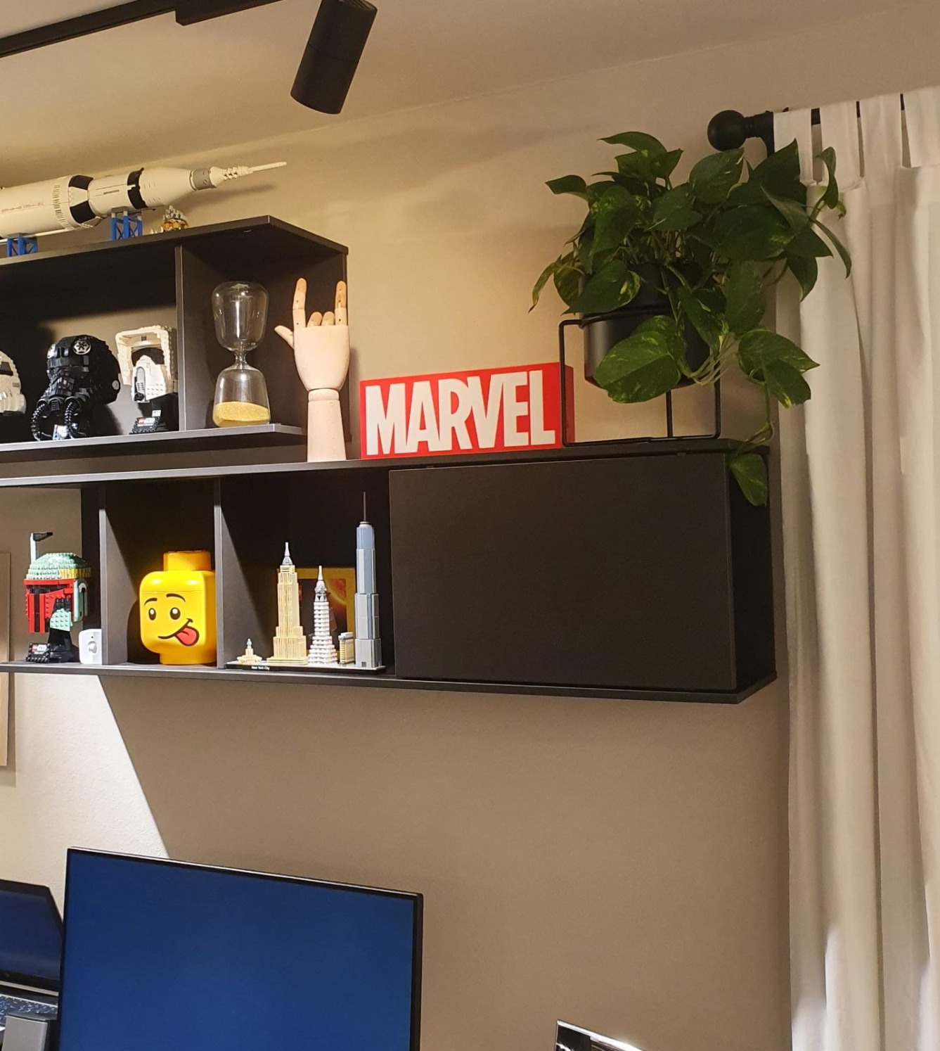 Paladone Lighting Marvel Logo Leuchtschild mit 2 Modi